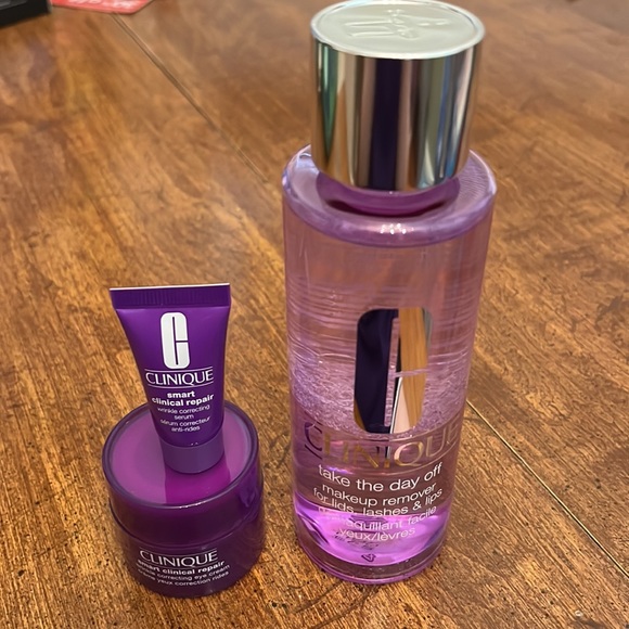 Clinique Bundle - Picture 2 of 2